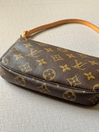 Louis Vuitton 2005 Monogram Pochette Accessoires Handbag