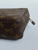 Louis Vuitton Vintage Monogram Trousse 23 Vanity Clutch Organizer