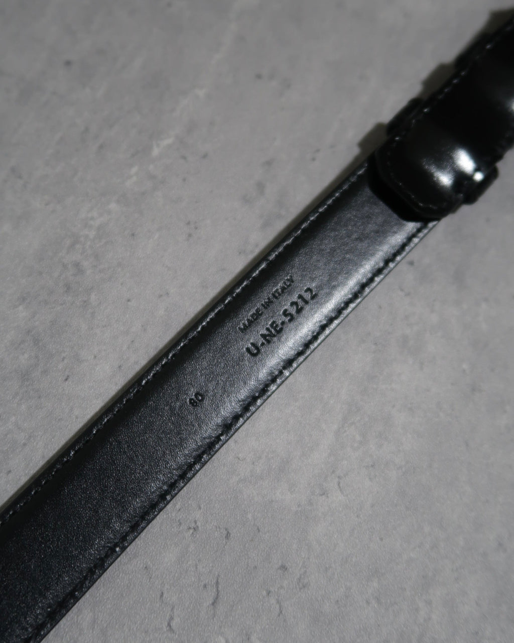 Celine Medium (1 inch) Triomphe Belt in Leather Black Size 80