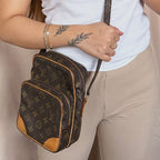 Louis Vuitton 2001 Monogram Amazone Crossbody Bag