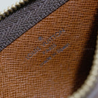 Louis Vuitton 2003 Monogram Key Cles